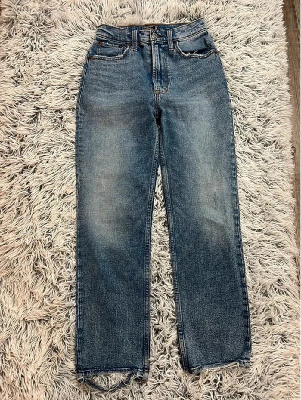 Abercrombie & Fitch Ultra High Rise Straight Jeans